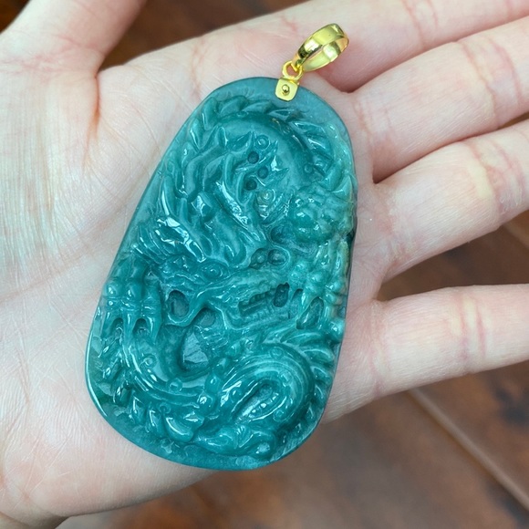 14K Solid Real Yellow Gold Natural Jade Carving Dragon Pendant